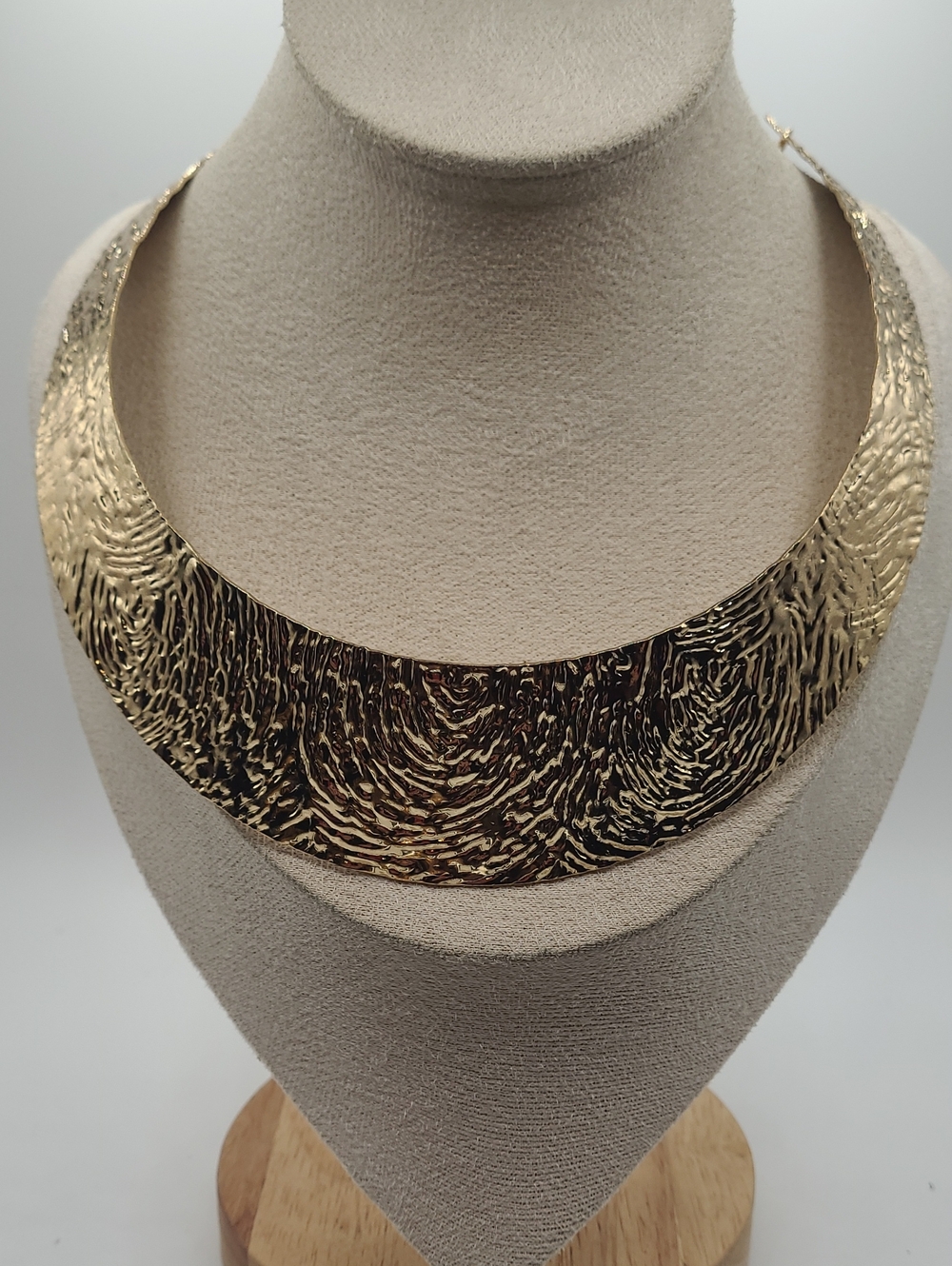 Natasha Couture Hammered Gold Collar Necklace